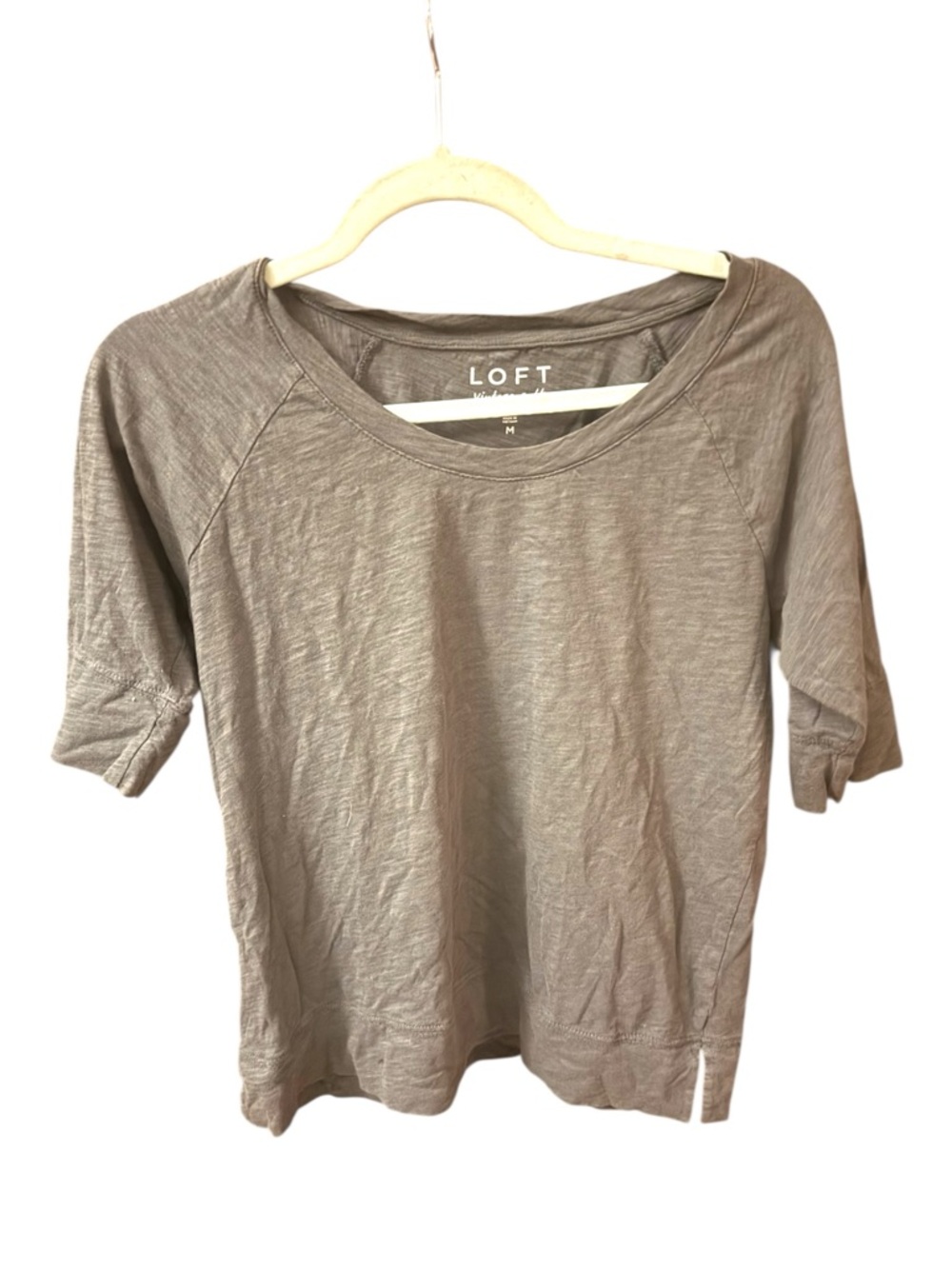 LOFT Short Sleeve Scoop Neck Top in Olive Green/Gray